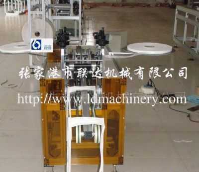 口罩上帶機(jī)、無紡布上帶機(jī)圖片 - 